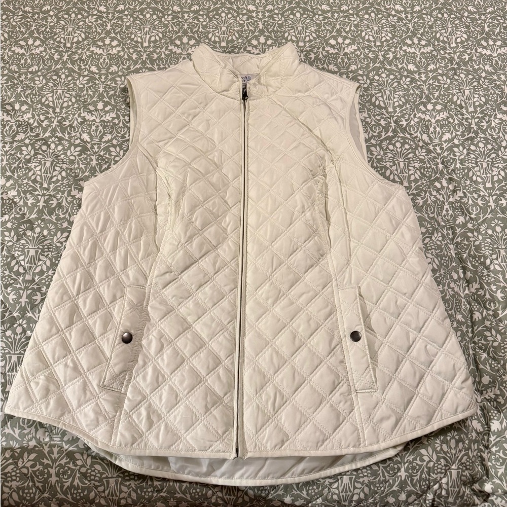 Women's Quilted White Vest